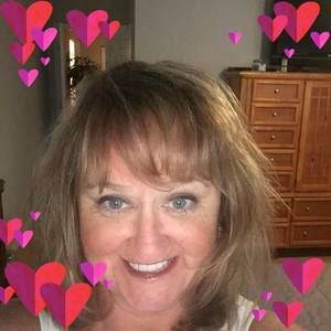 Meet your Posher, Stefanie